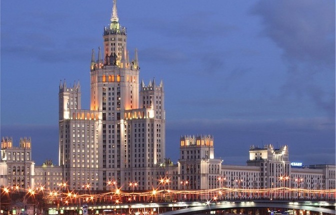 в Москве в Москве